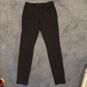Old Navy High-Rise Pixie Skinny Pants in Black